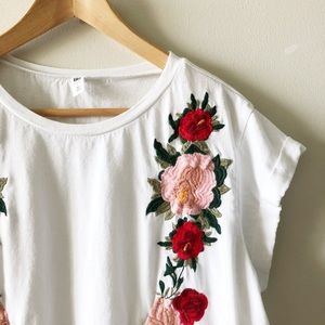 Embroidered floral Tee